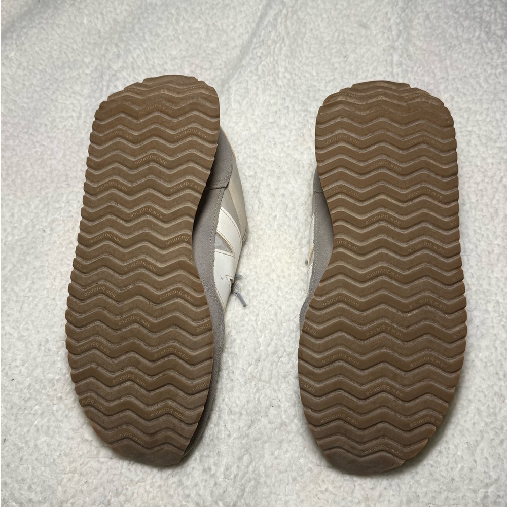 New Balance Suede and Mesh Gray Sneakers - Picture 9 of 10
